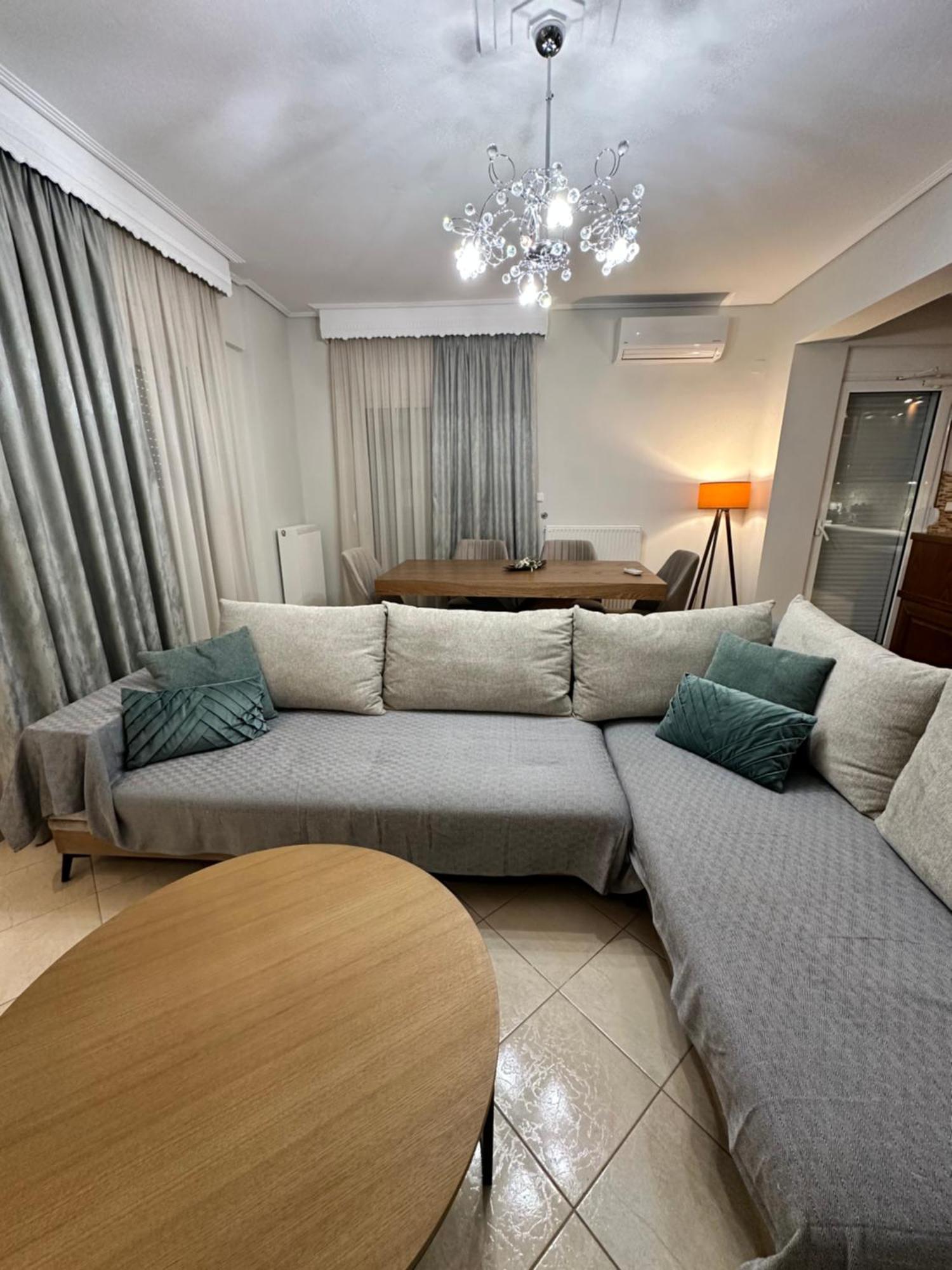 Mandalena Luxury Larissa Apartment Экстерьер фото